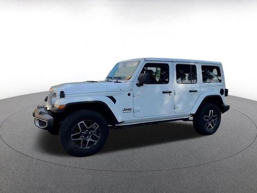 Bright White Clearcoat 2025 Jeep Wrangler 4-Door Sahara 4x4