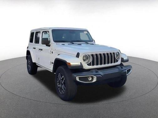 Bright White Clearcoat 2025 Jeep Wrangler 4-Door Sahara 4x4