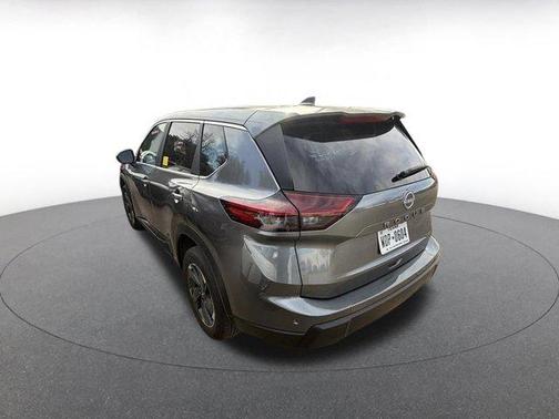 Gun Metallic 2025 Nissan Rogue SV