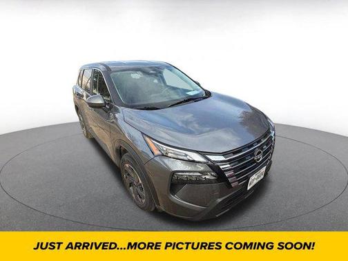 Gun Metallic 2025 Nissan Rogue SV