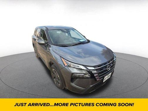 Gun Metallic 2025 Nissan Rogue SV