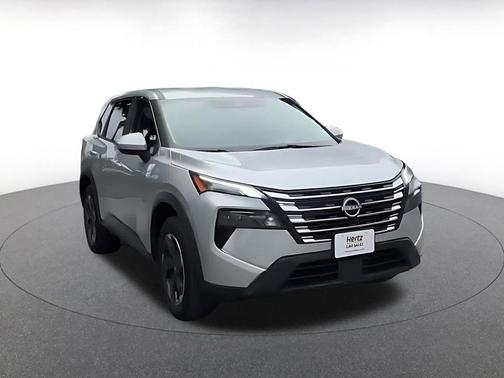 Brilliant Silver Metallic 2025 Nissan Rogue SV