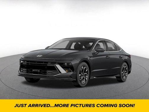 Abyss Black 2025 Hyundai SONATA SEL