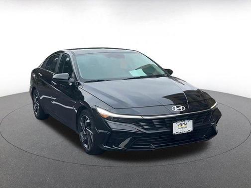 2025 Hyundai ELANTRA SEL