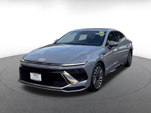 2025 Hyundai SONATA Hybrid SE
