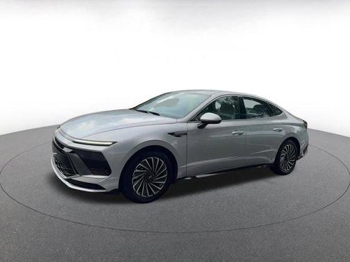 2024 Hyundai SONATA Hybrid SE