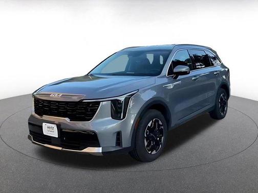 Everlasting Silver 2024 Kia Sorento S
