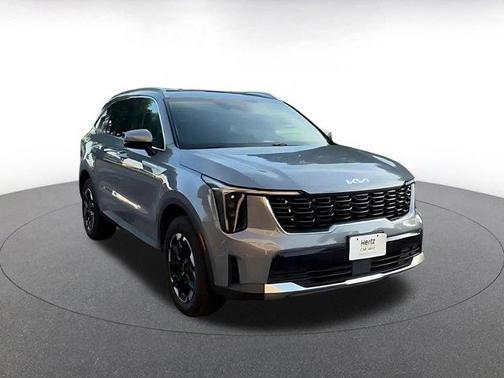 Everlasting Silver 2024 Kia Sorento S