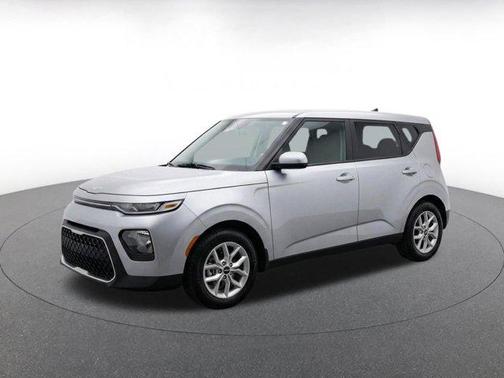 Steel Gray 2025 Kia Soul LX