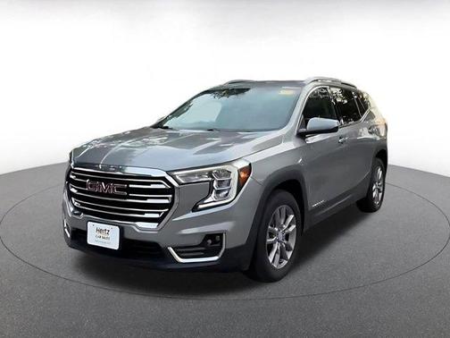 Sterling Metallic 2024 GMC Terrain SLT
