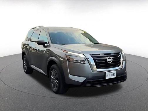 2025 Nissan Pathfinder SV FWD