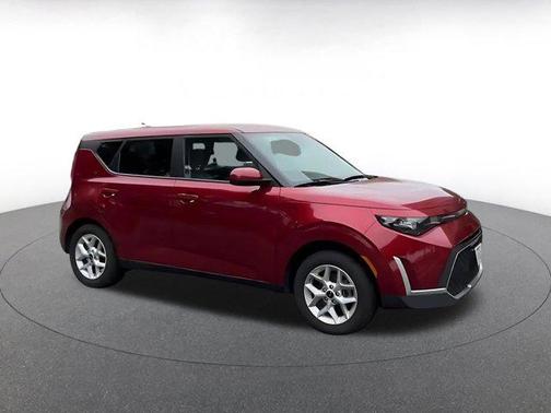 Mars Orange 2025 Kia Soul LX