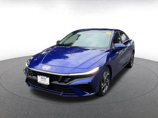 2025 Hyundai ELANTRA SEL