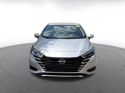 Brilliant Silver Metallic 2025 Nissan Versa 1.6 SV