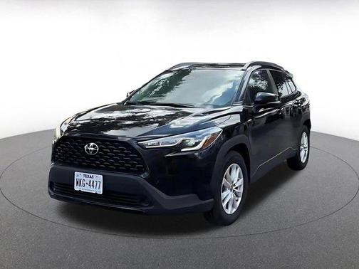 2025 Toyota Corolla Cross LE