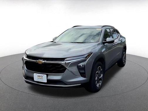 Sterling Gray Metallic 2025 Chevrolet Trax LT