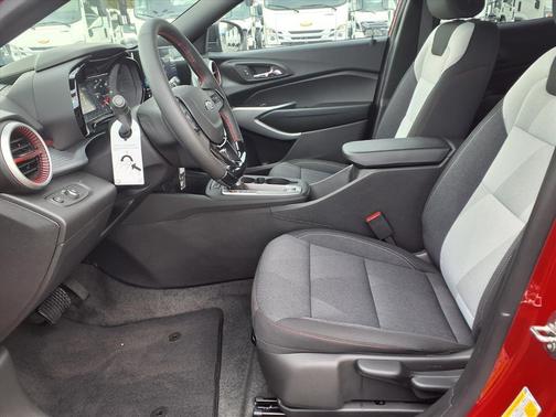 2026 Chevrolet Trax FWD 1RS