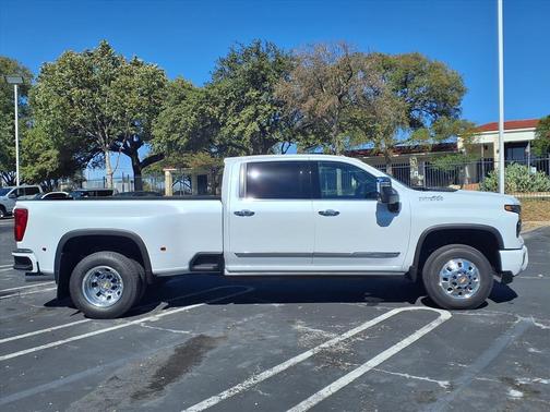 2026 Chevrolet Silverado 3500 High Country