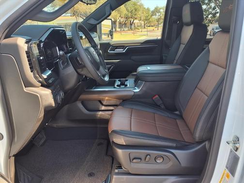 2026 Chevrolet Silverado 3500 High Country