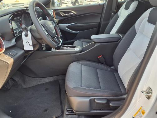 2026 Chevrolet Trax FWD 1RS