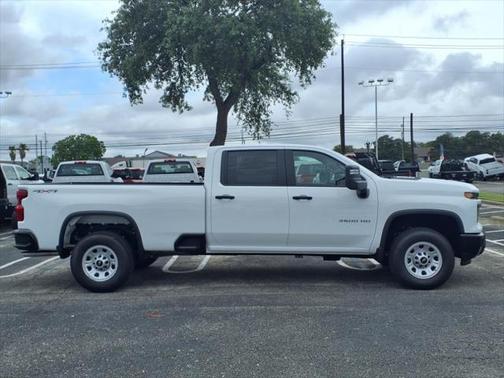 2025 Chevrolet Silverado 3500 WT