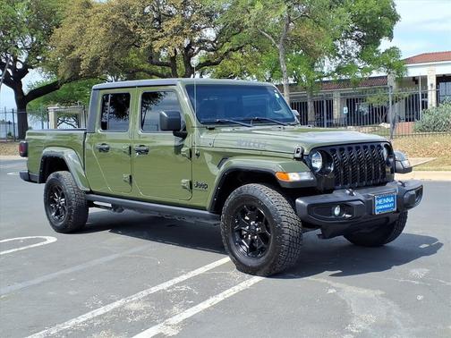 Sarge Green Clearcoat 2023 Jeep Gladiator Willys 4x4