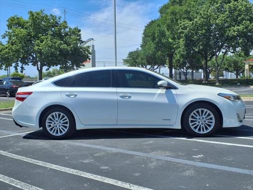 2014 Toyota Avalon Hybrid Limited