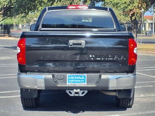 2017 Toyota Tundra SR5