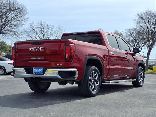 2024 GMC Sierra 1500 SLT