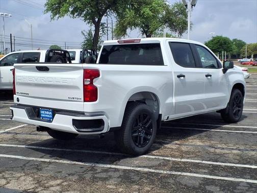 2025 Chevrolet Silverado 1500 Custom