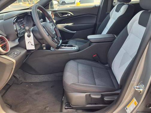 2026 Chevrolet Trax FWD 1RS