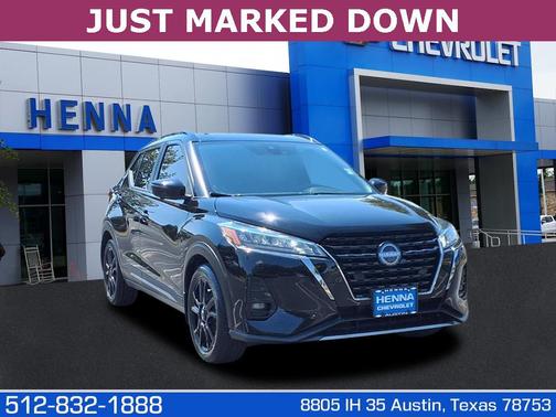 2023 Nissan Kicks SR