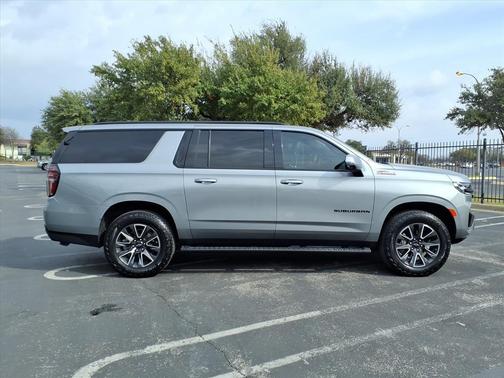 2024 Chevrolet Suburban 4WD Z71