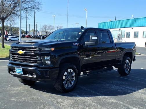2024 Chevrolet Silverado 2500 Custom
