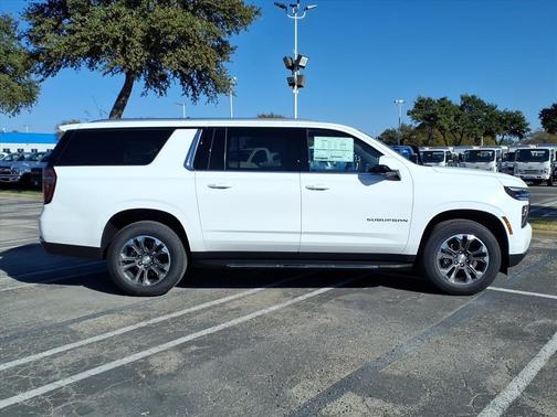 2026 Chevrolet Suburban LS