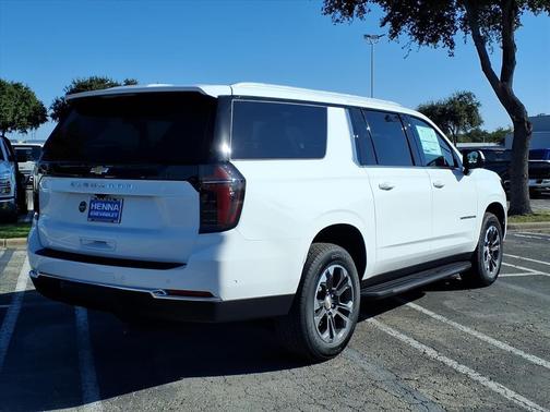 2026 Chevrolet Suburban LS
