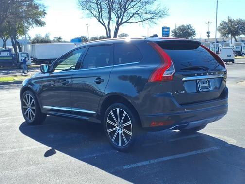 2016 Volvo XC60 T5 Drive-E Premier
