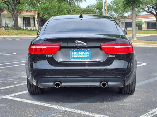 2019 Jaguar XE 30t Prestige