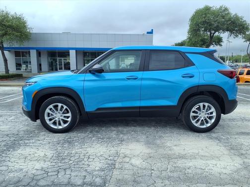 Marina Blue Metallic 2026 Chevrolet Trailblazer LS