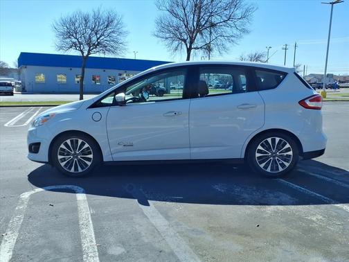 2017 Ford C-Max Energi Titanium