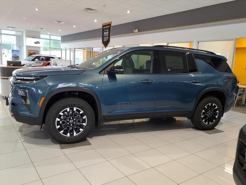 Lakeshore Blue Metallic 2026 Chevrolet Traverse AWD Z71