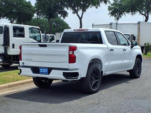2025 Chevrolet Silverado 1500 Custom