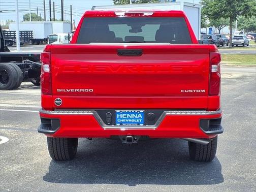 2025 Chevrolet Silverado 1500 Custom