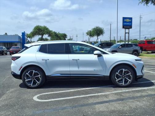 2025 Chevrolet Equinox EV LT