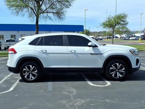 2024 Volkswagen Atlas Cross Sport 2.0T SE