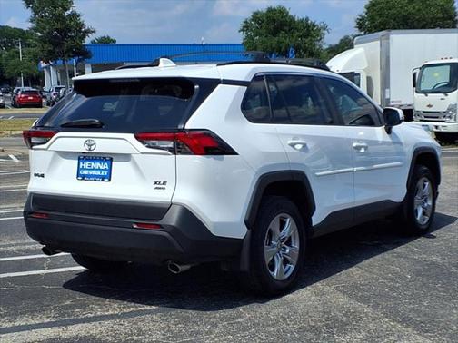 2023 Toyota RAV4 XLE