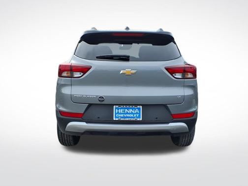 Sterling Gray Metallic 2026 Chevrolet Trailblazer LT