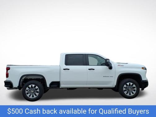 Summit White 2026 Chevrolet Silverado 2500 Custom