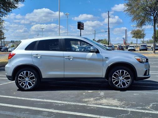 2019 Mitsubishi Outlander Sport SE