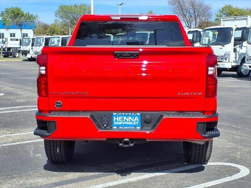 2025 Chevrolet Silverado 1500 Custom